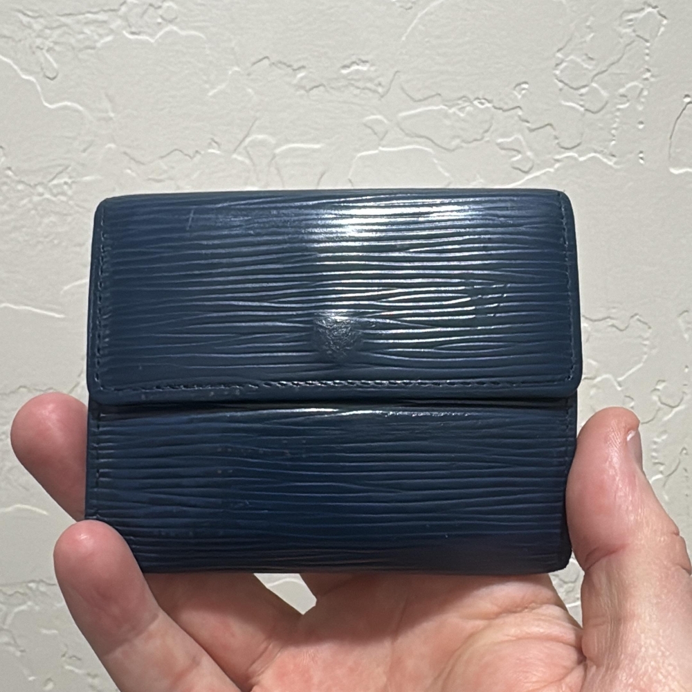 Louis Vuitton Myrtille Blue (Navy) Epi Leather